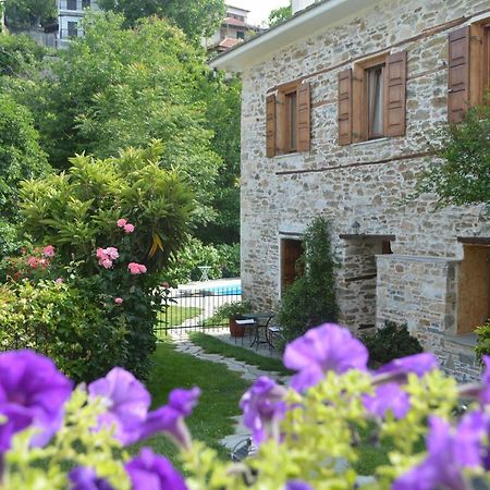 Triantafillies Guesthouse Portaria  Bagian luar foto