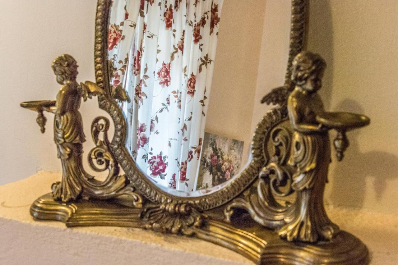 Triantafillies Guesthouse Portaria  Bagian luar foto